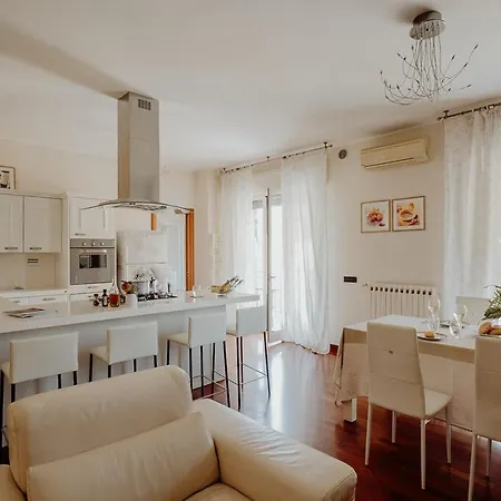 Apartament La Gemma Rossa By Travel With Gianni *